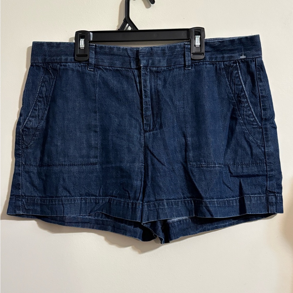 Loft Denim Flat Front Shorts Women’s‎ size 10 Classic Dark Blue Denim 3” inseam